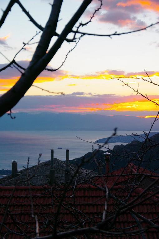 Sarafis Guesthouse Agios Lavrentios 외부 사진